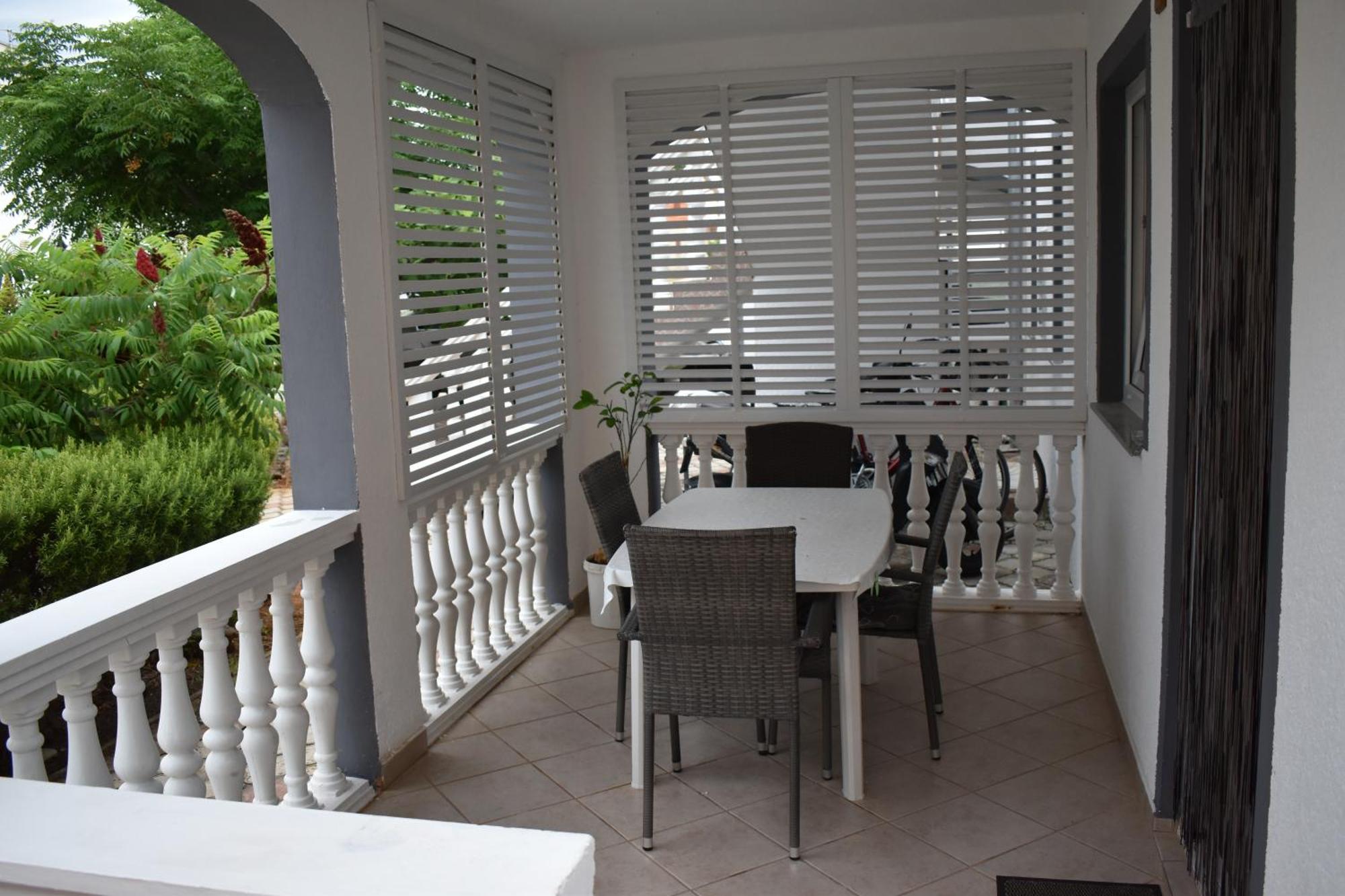 Apartmani Cvangic Vir Exterior photo